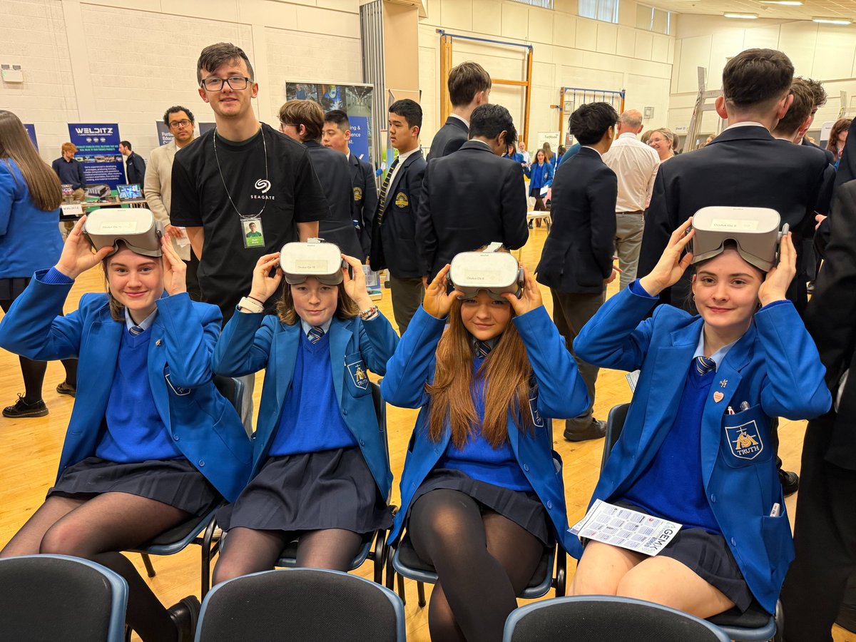 SaintMarysDerry's tweet image. A massive thank you to @GEMXNW for bringing the GEMX North West Roadshow to our school for #engweek26 and all the local engineering companies for inspiring our students and giving them an amazing experience. @StMarysDerryTD