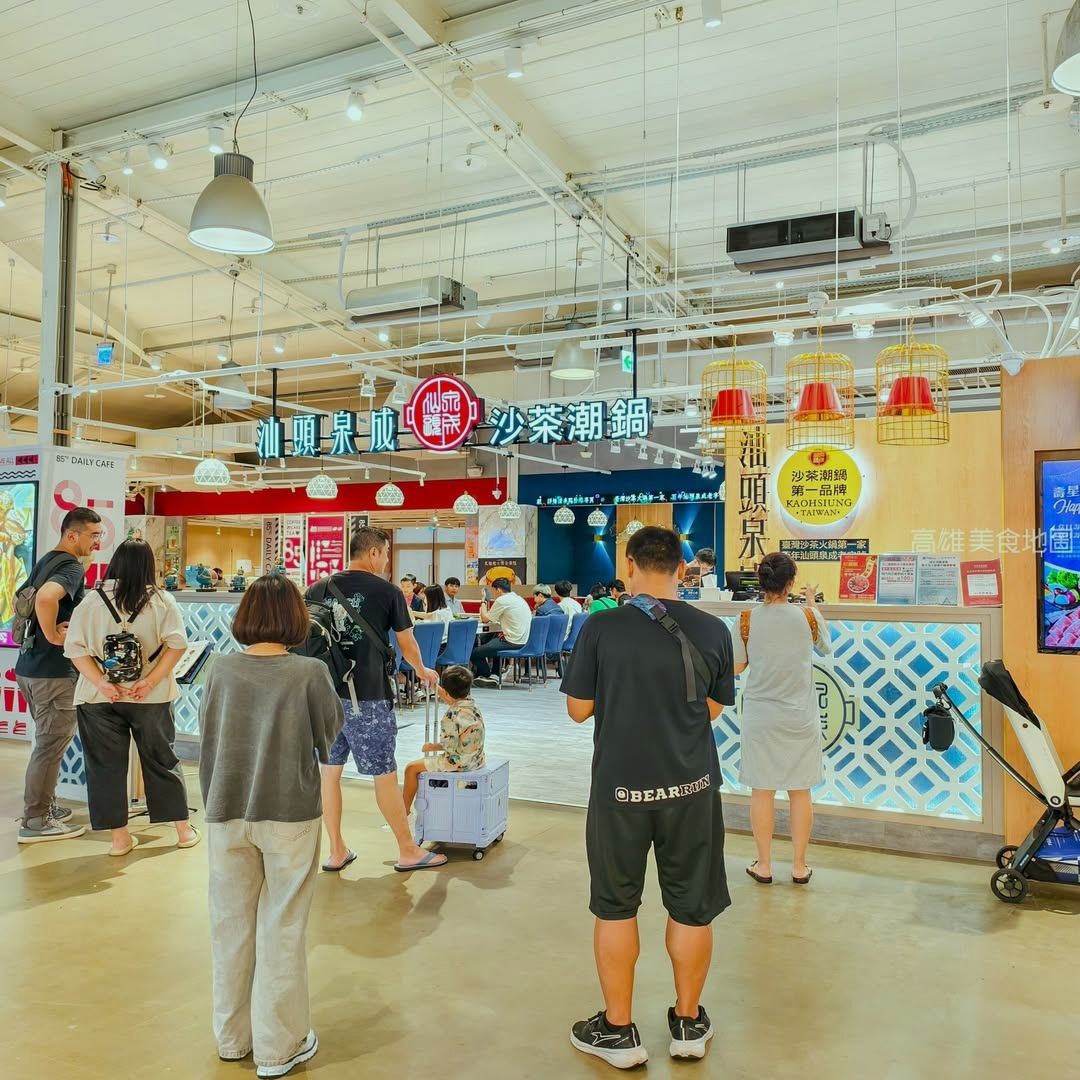 If you need healing today, get some spicy hotpot，it's really melt-in-your-mouth。