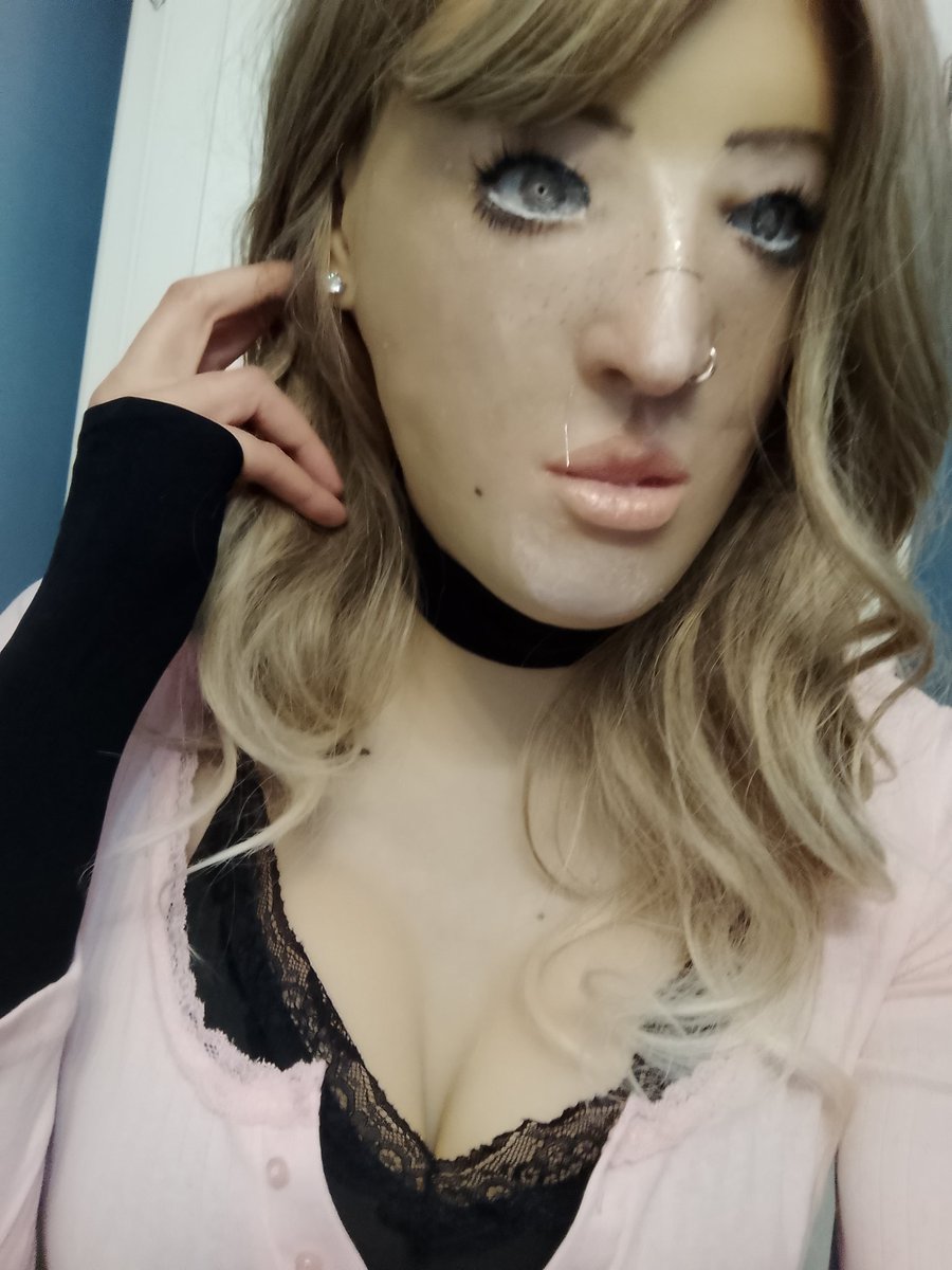 Renimasks tweet media