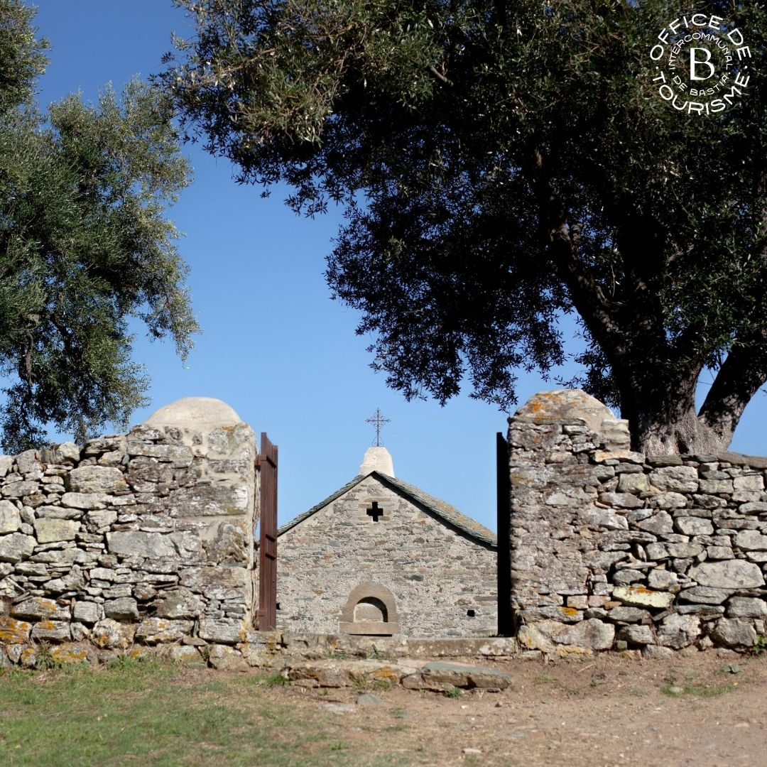 bastiatourisme's tweet image. Perchée sur les hauteurs de Furiani, la chapelle Sainte-Marie.

Une escapade parfaite pour les amoureux de nature, de patrimoine… et de beaux points de vue.
@raphaelpoletti  

#BastiaTourisme #Furiani #Balade