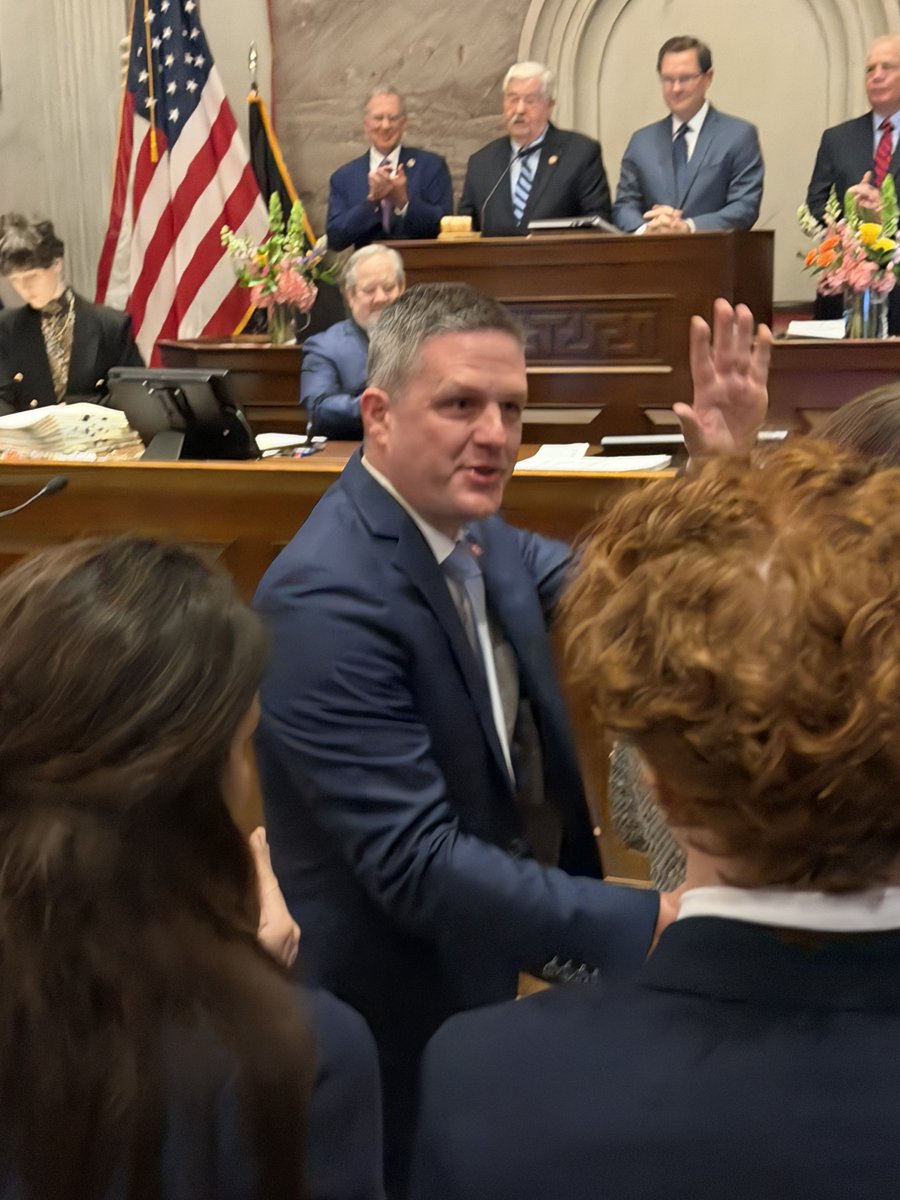 Ken Yager tweet media