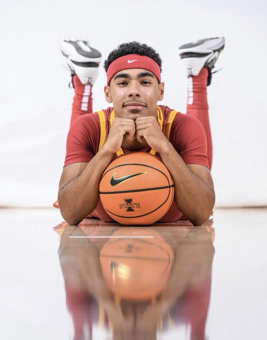 CyowaSt8's tweet photo. Gonna miss this guy. Thanks for being loyal to Iowa State all these years. Best of luck Tamin! https://t.co/3HXZVBnBcJ