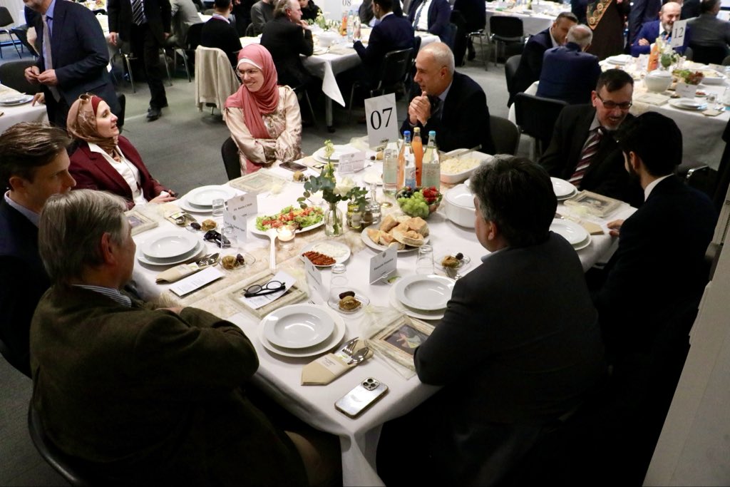 Ali Mete tweet media