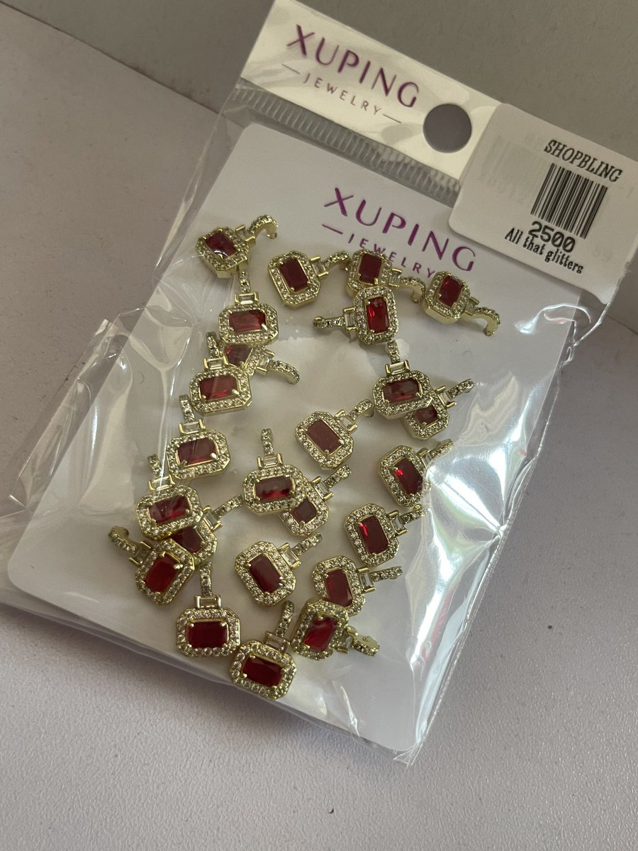 SipareeSparkles's tweet photo. Square up your style!🟥
Square red studs
Price:2,500 Naira
Ready to turn heads? Dm to purchase 
#GoldAndRed #SquareEarrings
#passioninjewelry #chicaccessories #musthavegold https://t.co/UOutKiD6Jv