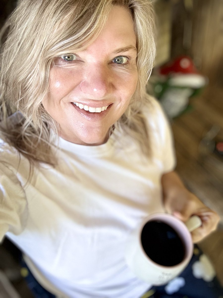 🐸👸🏼Samara B Hardee👸🏼🐸 tweet media