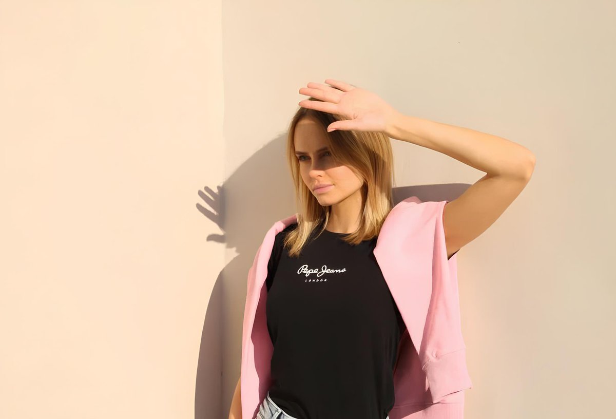 mem_mem39's tweet photo. Women’s Day is coming—settle for nothing less than the best.

#mem39 #mem39Collection #mem39Minimal 
#InternationalWomensday #mem39Blog

https://t.co/zFVFVywGCw https://t.co/6Pl0NoCDxY
