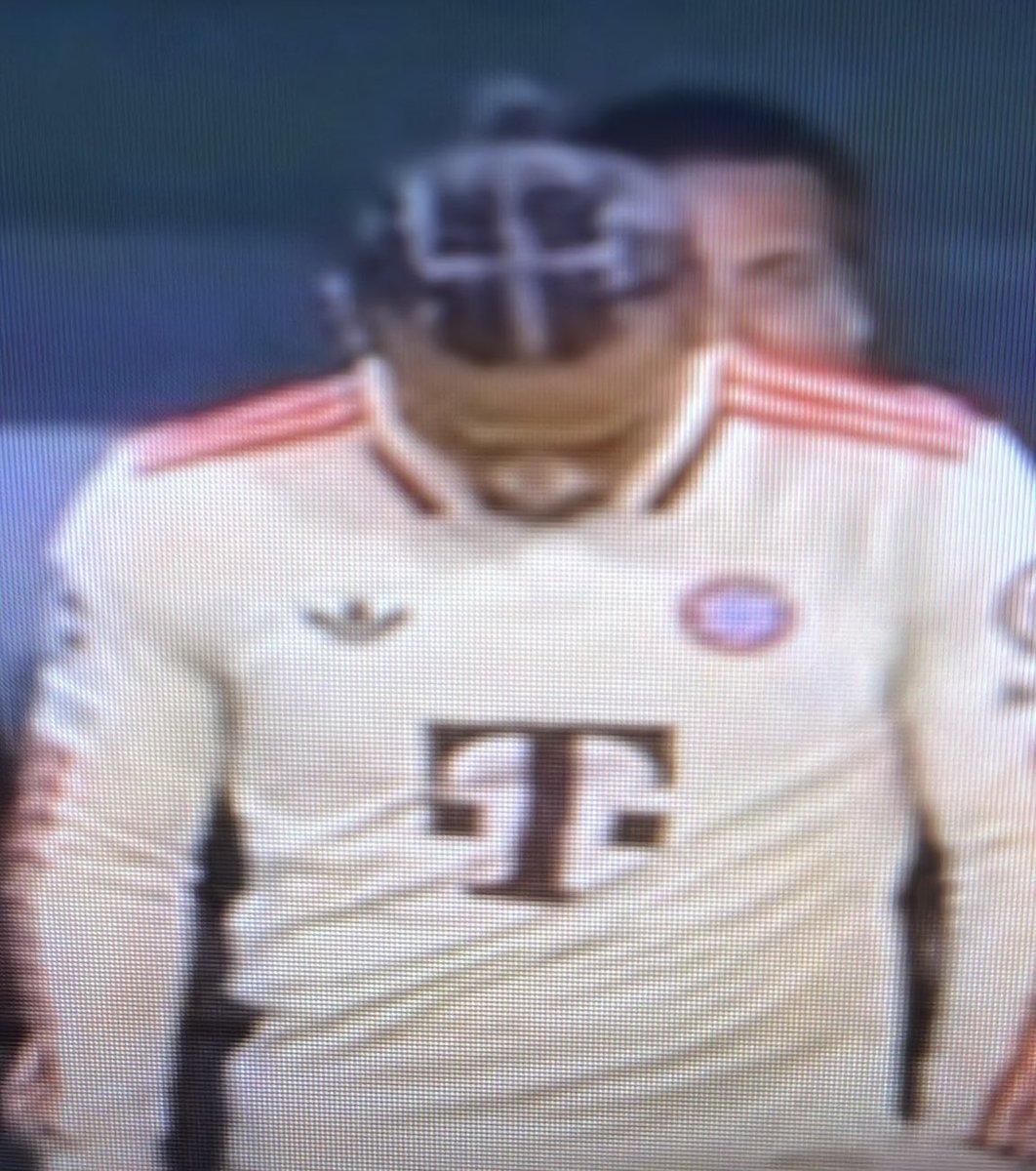 🤫🗿¹⁸ tweet media