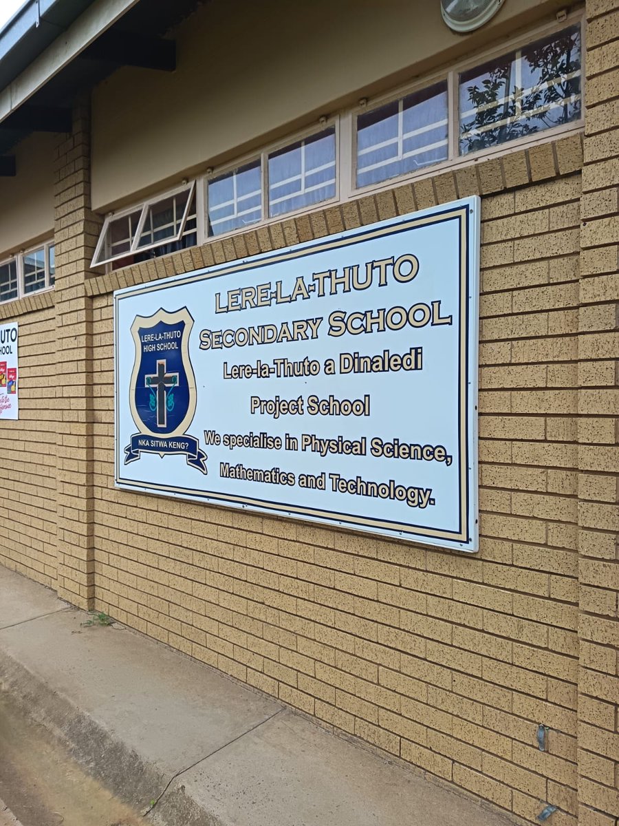 sacapsa's tweet photo. Day 2 of the Xhariep Career Exhibition sees SACAP visiting Lere La Thuto Secondary School in Zastron, Free State to engage Gr.12 learners from high schools around the area and encourage them to pursue a career in the scarce skill of architecture.
#SACAPSA #EMPOWERMENT #LEADERS https://t.co/hiUo4OGvKg