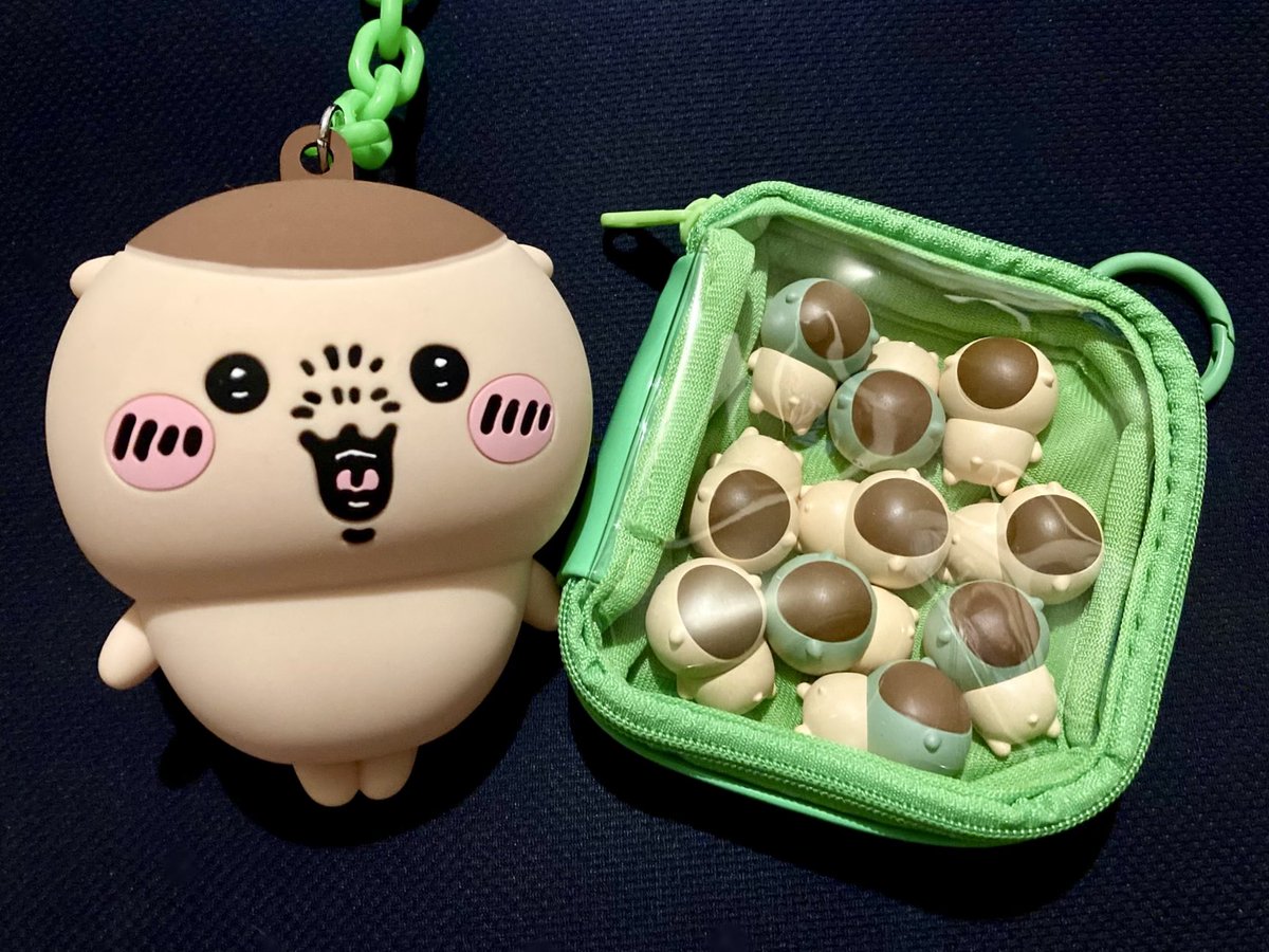 ちいかわパークのまめまめフィギュアと キャンディポーチでハーッ