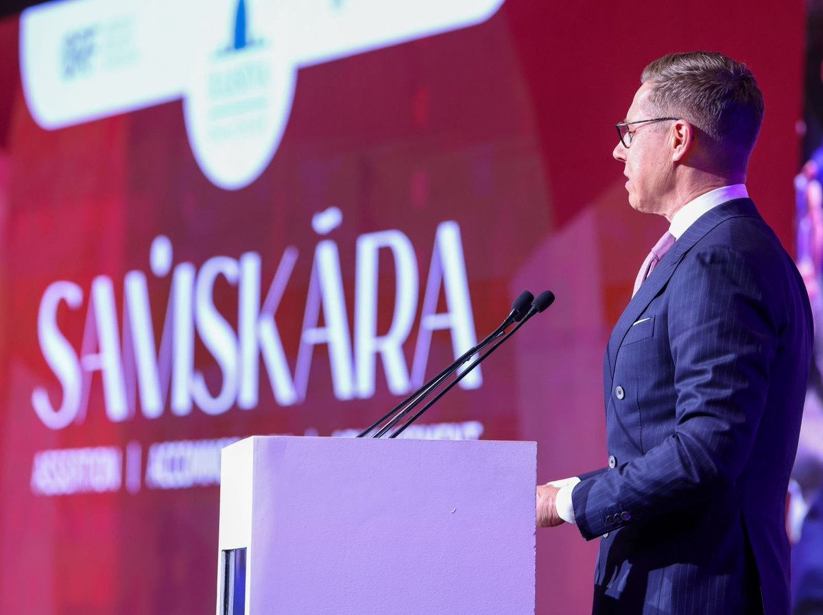 Narendra Modi tweet media