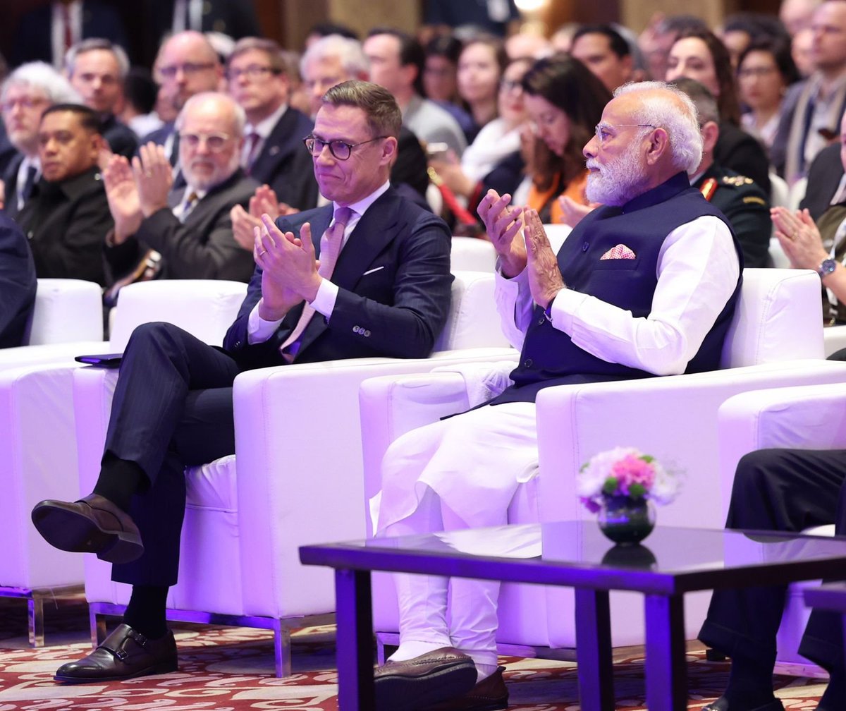 Narendra Modi tweet media