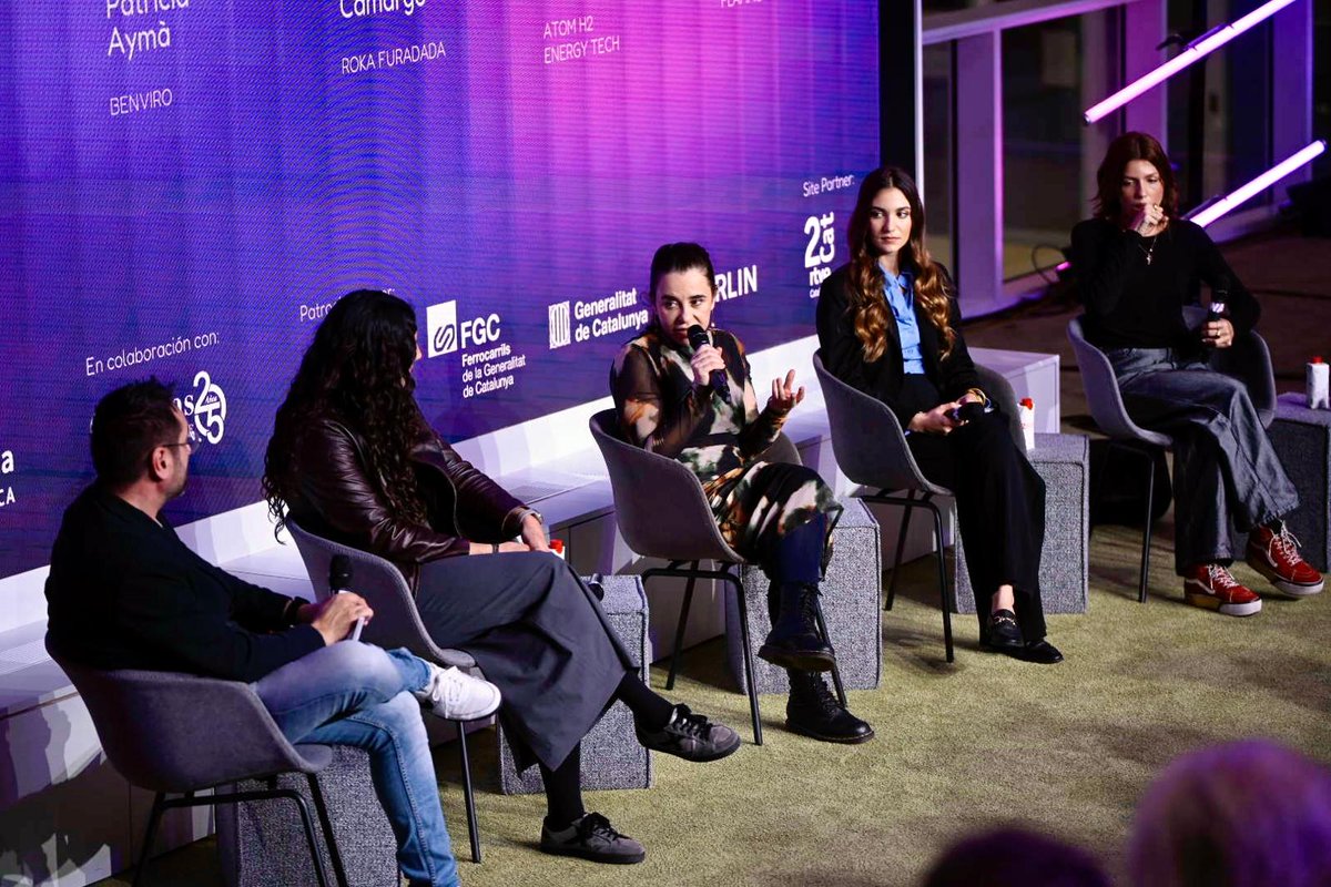ConsorciZF's tweet photo. En esta última sesión de hoy conoceremos nuevas voces que impulsan el cambio; talento joven #BTalent, de la mano de Patricia Aymà (@PatriAyma), Judit Camargo (#RokaFuradada), Anna Martín (#AthomH2Energytech) y Julieta Rueff (@RueffJulieta) y moderado por Juan Castilla (#TalentFactory). ¡No te pierdas esta oportunidad de conocer sus casos de éxito!