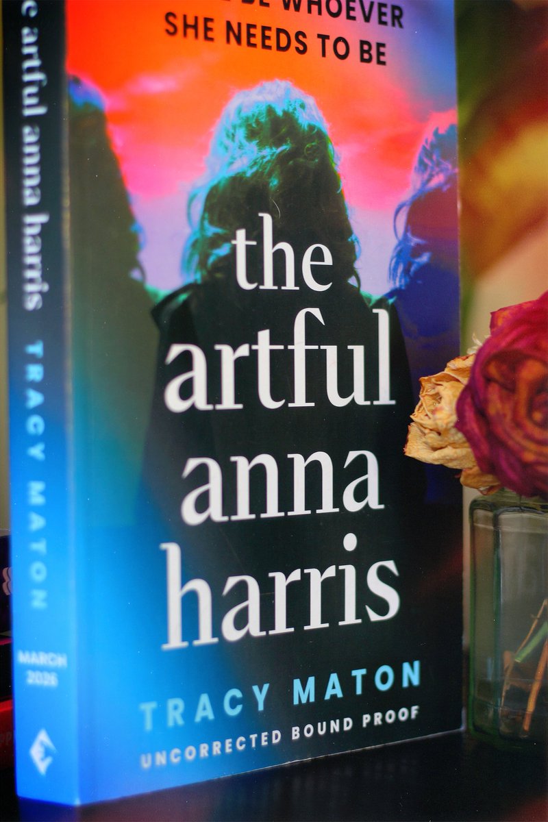 Emily 📚 tweet media