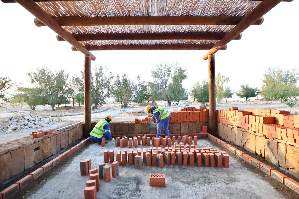 baladiahMt's tweet photo. استمرار أعمال تطوير متنزه خرطم ..
ضمن جهودنا في تعزيز #جودة_الحياة وتهيئة المرافق العامة ، تتواصل أعمال التطوير لرفع كفاءة المنتزه وتطوير الخدمات والمرافق .

ليكون بذلك وجهة متكاملة لأهالي منطقة #القصيم وزوارها .

القادم أجمل بإذن الله ✨
#المذنب
#بلدية_محافظة_المذنب https://t.co/Zjv246eiax