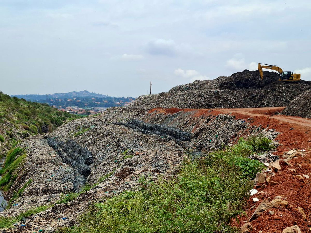 UNinUganda's tweet image. Earlier today, @1ZuluLeonard and Hon. @kyofakabuye2 visited the ongoing rehabilitation works at the Kiteezi Landfill in Kampala. Implemented by @UNHABITAT_ROAF with @KCCAUG and funded by the Government of Japan,the project is stabilizing the dumpsite. 
#SDG15 
#SDG13