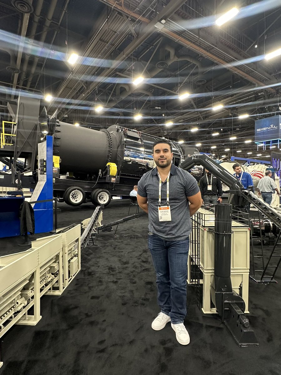 Making the most of every minute at #CONEXPO! 🛠️ Great conversations with top-tier talent and a first look at some game-changing industry tech. It’s been a productive week of learning and leveling up!

#CONEXPO2026 #Construction #kfiveteam #kfiveatwork
