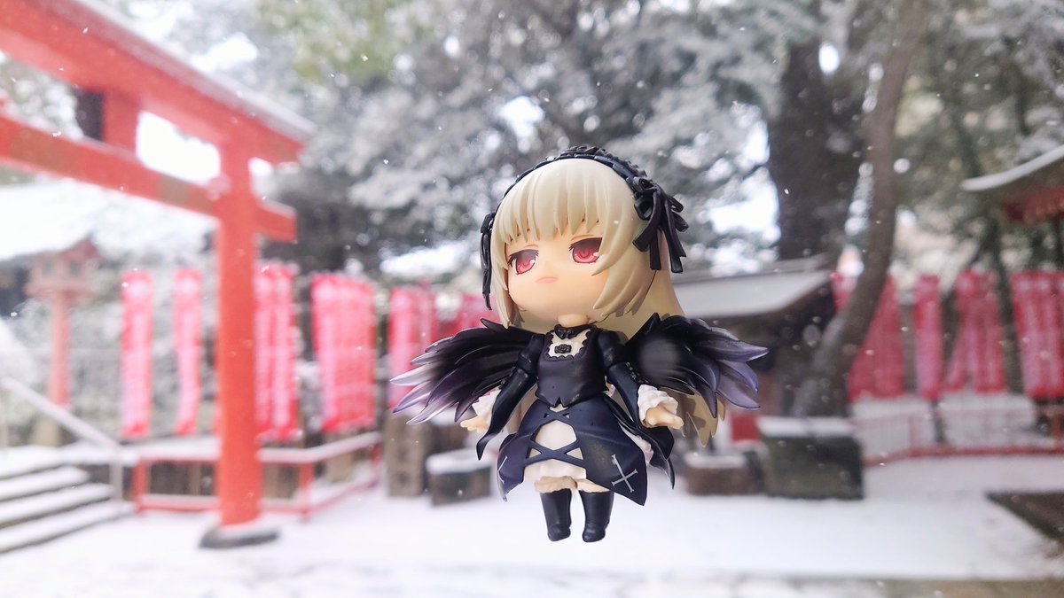 深夜のねんどろ撮影60分一本勝負 3/5 お題【じんじゃ】 粉雪の舞う