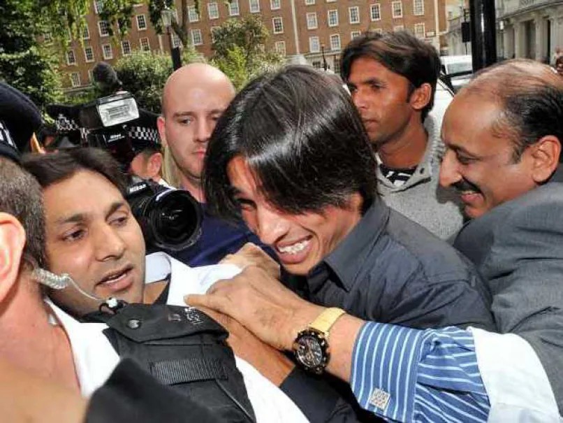 venkymama100's tweet photo. Mohammad Aamir a failure 🤡

Mohammad Aamir before India VS Pakistan - Pakistan will win

Mohammad Aamir before India VS West Indies - West Indies will win

Mohammad Aamir before India VS England - England will win

After all this statement Aamir can be beaten by the crowd if he come to India 🤡