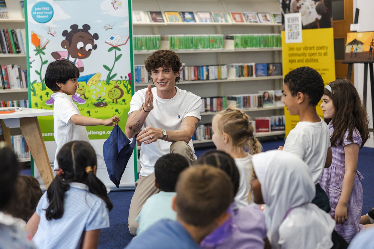 The Reading Agency tweet media