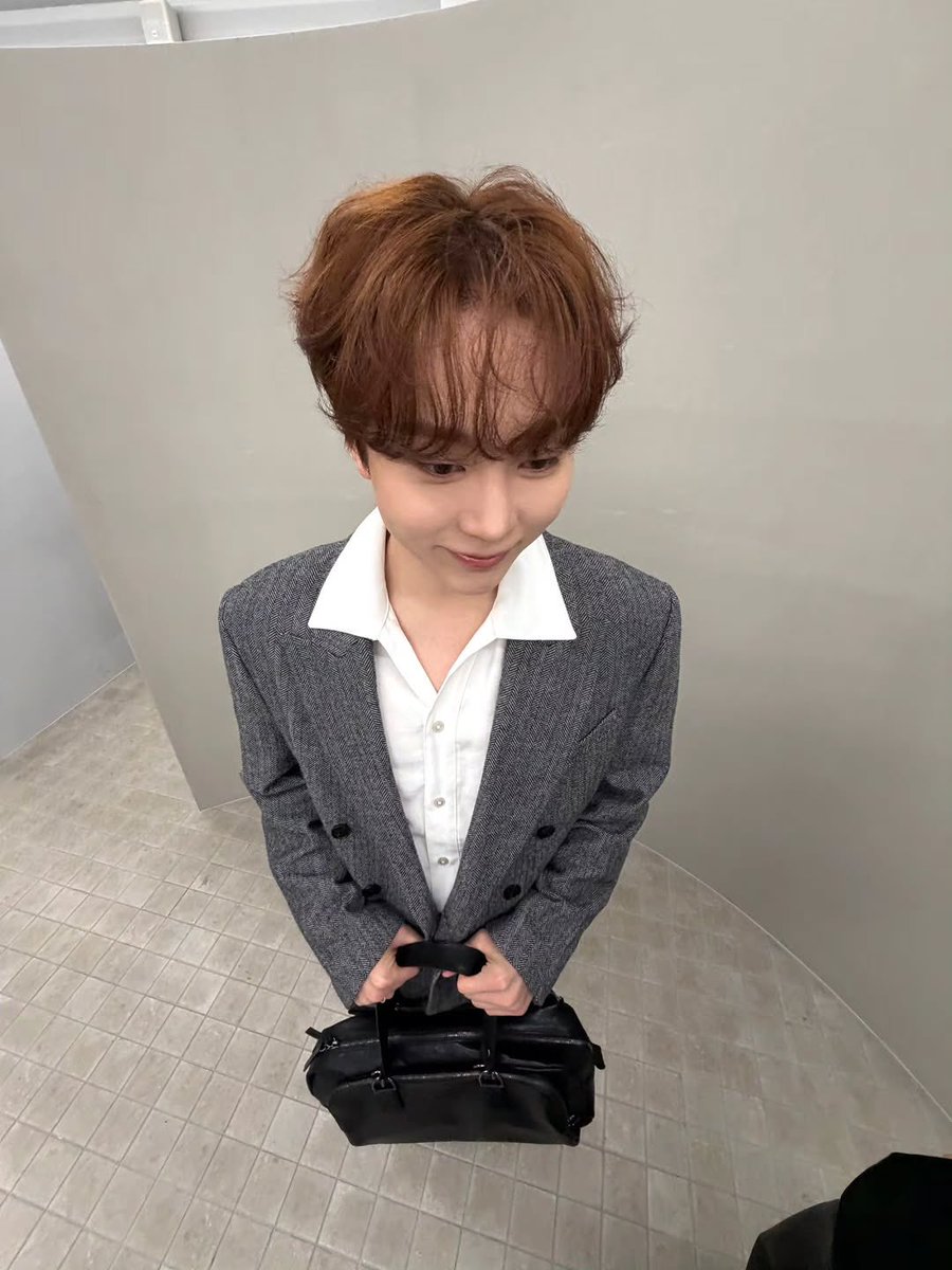 영이!! tweet media