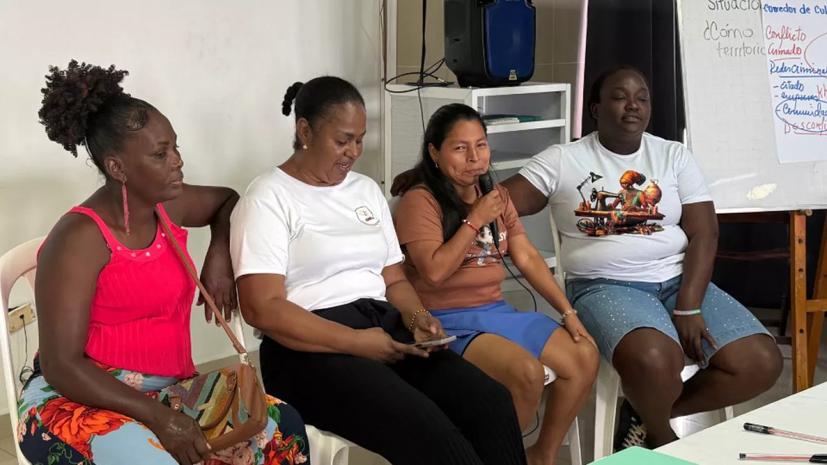 catreligio's tweet image. Mans Unides celebra el 8M visibilitzant el rol transformador de les dones en la construcció de la pau dlvr.it/TRJrzJ #MansUnides