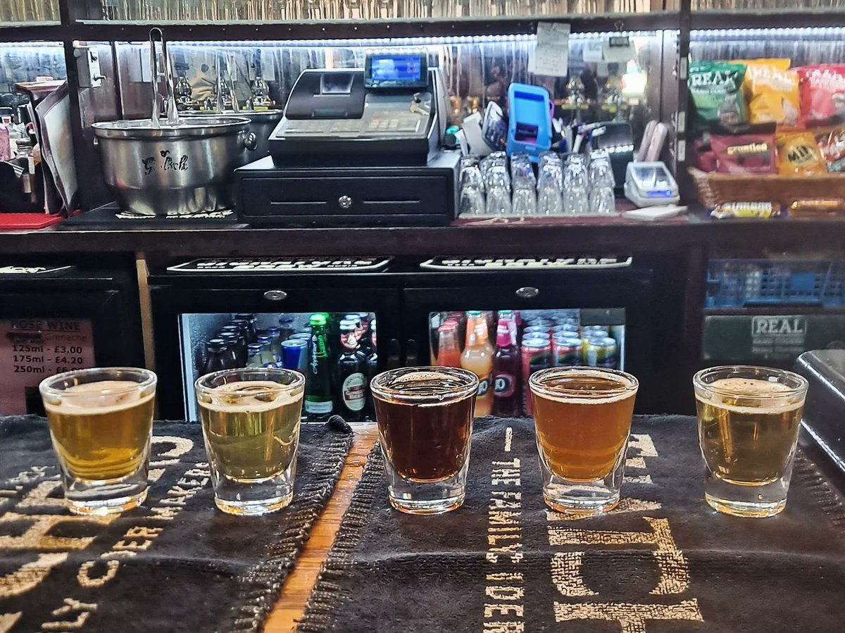 The Nag's Head Reading tweet media