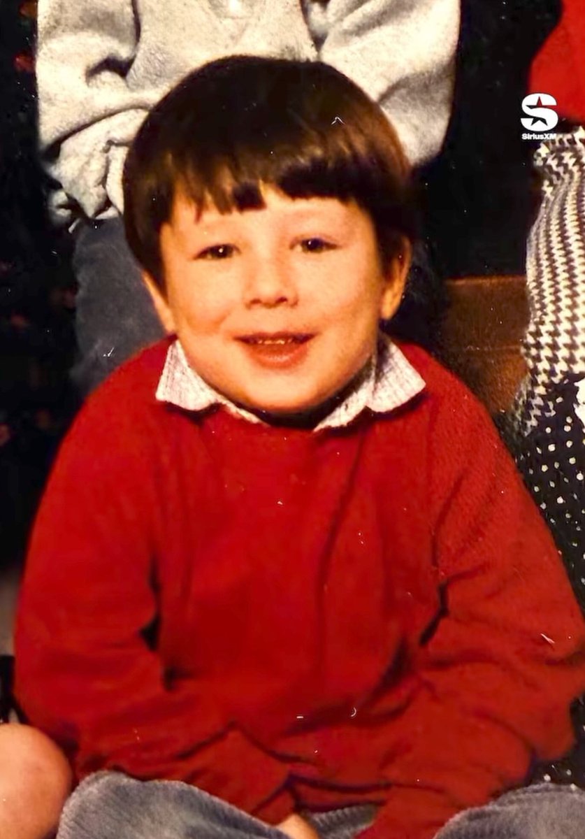 archivemumford's tweet image. you're a world away but you're still the same