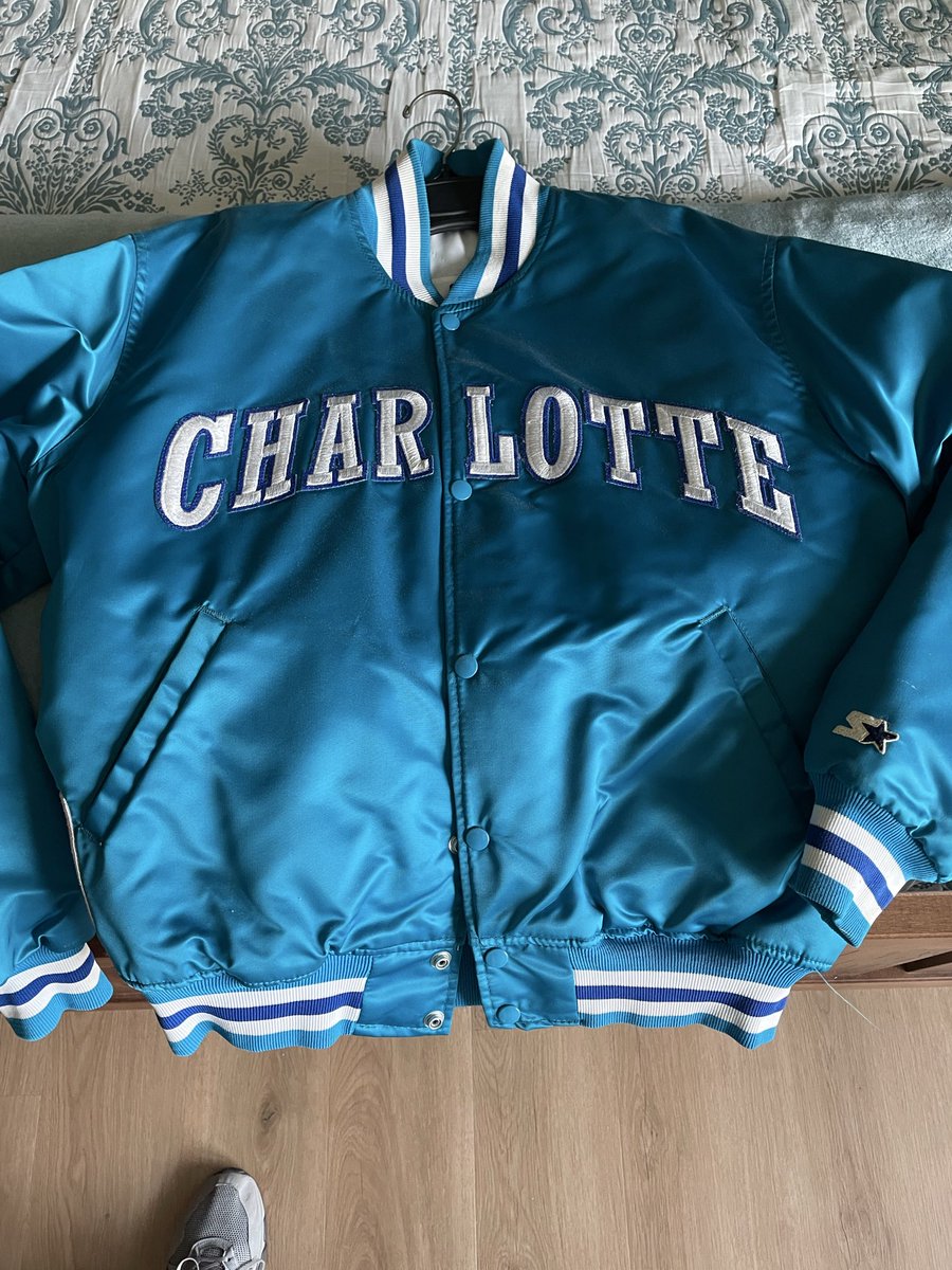 BruceStallings's tweet photo. @JunkWaxQueen I’ve had mine since 1989 👍🏻 https://t.co/85fo1w2s8w
