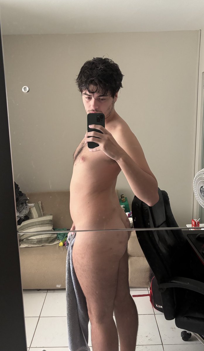 snow 🥴 tweet media