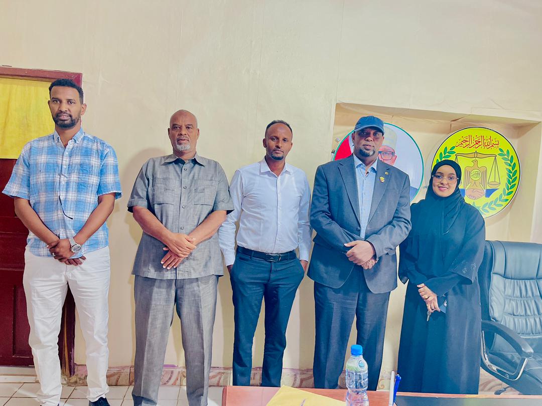 Shaqodoonorg's tweet photo. 720 vulnerable households in Sanaag Region received critical cash assistance through the WAHAFA Anticipatory Action Initiative.
USD 100,800 distributed. Real impact. Real resilience.
Proud to work alongside @caresom @Welthungerhilfe    to support communities when it matters most. https://t.co/mrC8MRE7Ph