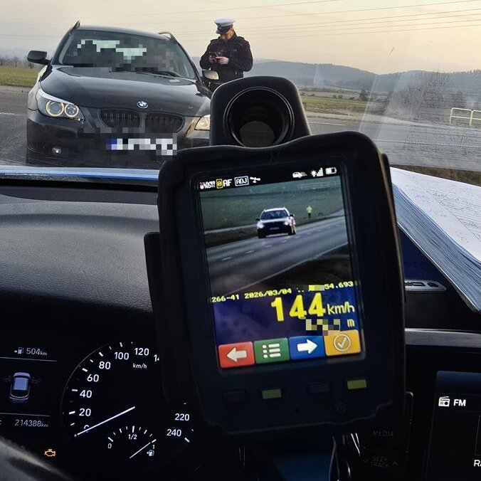 bandyci drogowi tweet media