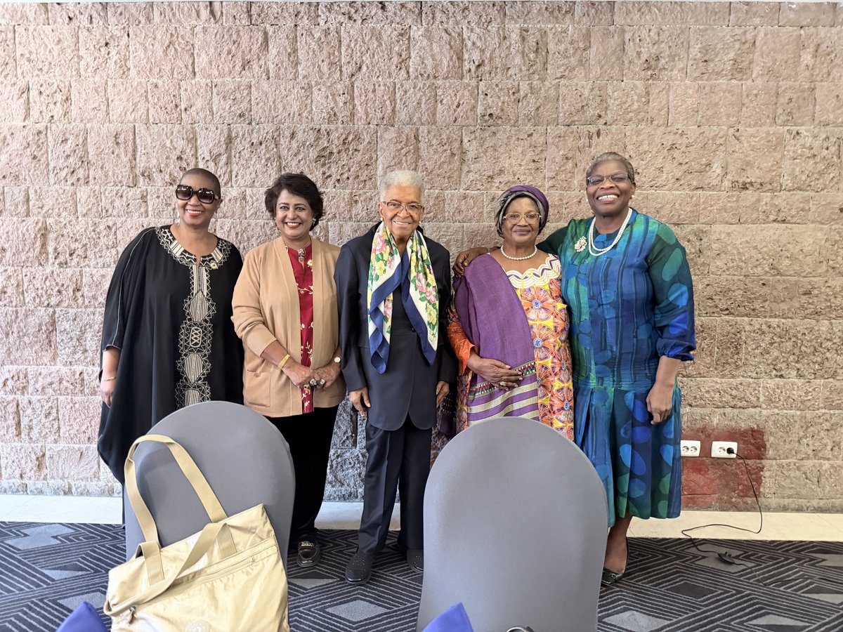 Oby Ezekwesili tweet media