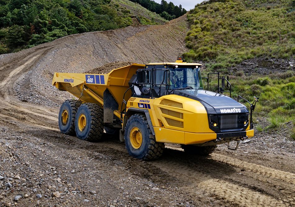 McHaleKomatsu's tweet image. The next generation Komatsu Articulated Dump Trucks are here!

Engine Power: 518 HP @ 1700 rpm
Empty Weight: 32,900 kg
Body Capacity Heaped: 25.7 m³
Max. Payload: 42 t 

Learn more: bit.ly/3N5xwGz

#creatingvaluetogether #mchalekomatsu #komatsu #HM460