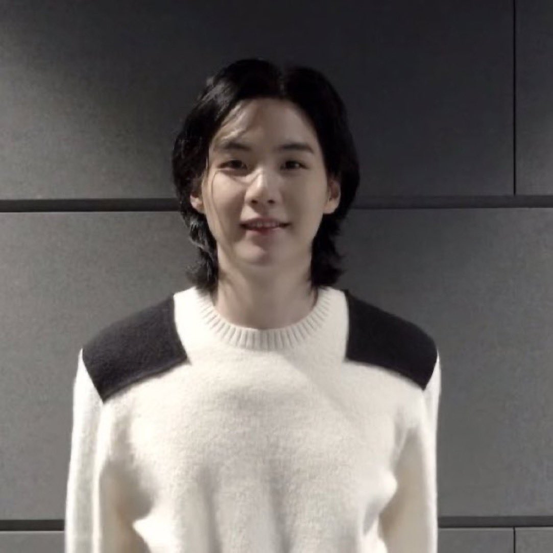 Yo el 21 esperando que alguna Army inteligente piratee la transmisión de Netflix para las que somos pobres