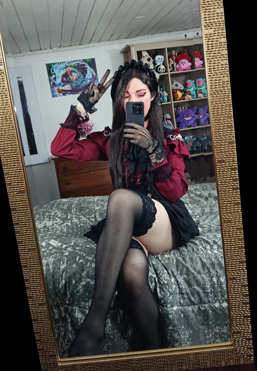 Nikybyte's tweet image. imagine dating a trans girl like me, would you take the chance? 🏳️‍⚧️🩷

#transgirl ​#TransIsBeautiful #MTF