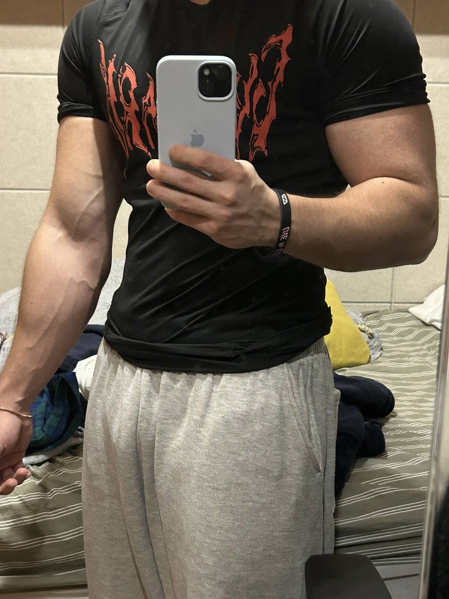 durannn__'s tweet photo. como no enseño las bufas
no me dais me gusta no? https://t.co/7uF9JWGiFj