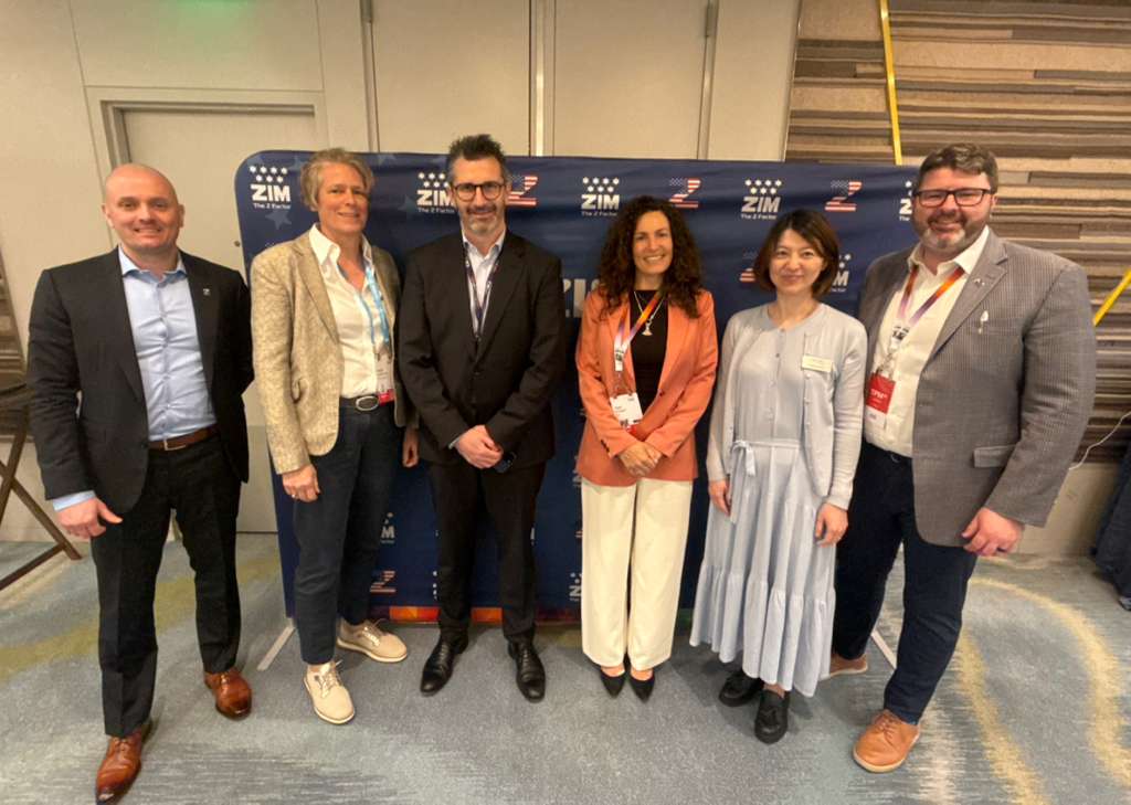 ZIMShipping tweet media