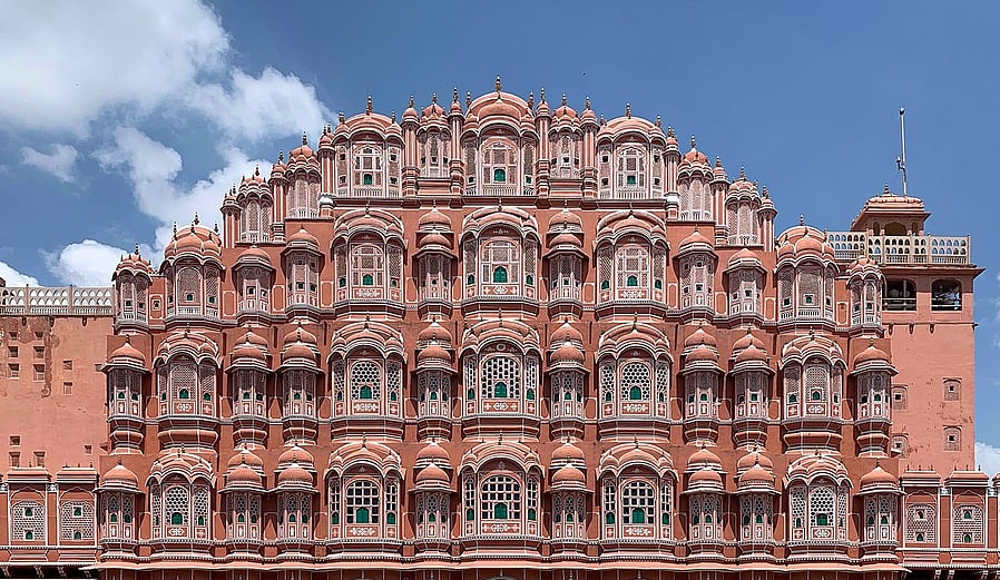🚨 #UNESCO warned that the Walled City of #Jaipur 🇮🇳 could lose its World #Heritage status. 

🚨Authorities must submit a report by Dec 2026 addressing encroachments, illegal buildings, and metro-related damage.poor maintenance, traffic congestion

•UNESCO monitoring reports