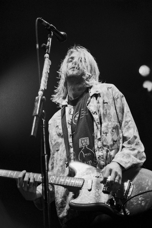 hourly_cobain tweet picture