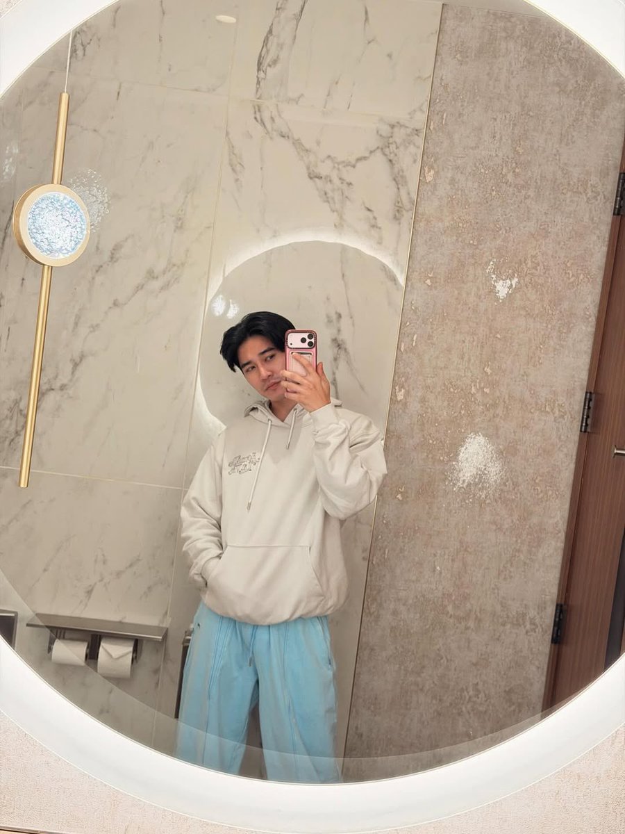 𝐄𝐮𝐫𝐨𝐲𝐬𝐰 𝐎𝐟𝐟𝐢𝐜𝐢𝐚𝐥 ◡̈ tweet media