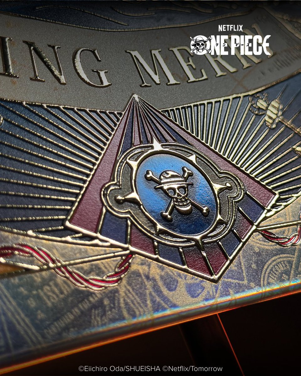 Displate tweet media