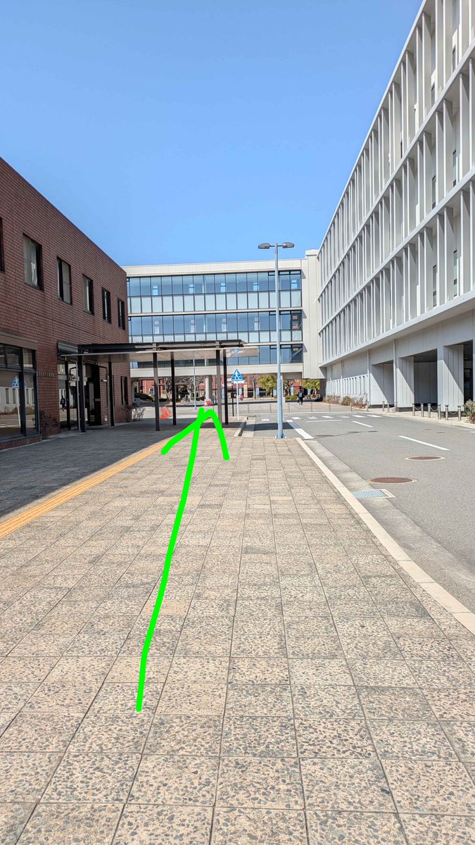 uoeh_EP's tweet photo. 【会場（産業医科大学3号館3階）までのルート🚶】
・大学まで
こちらのアクセスマップをご覧ください。
駐車場ご利用の方は大学病院外来駐車場をご利用ください。
https://t.co/Bgb9ZsC6kp

・大学構内～会場 https://t.co/g4i2gEWyFX