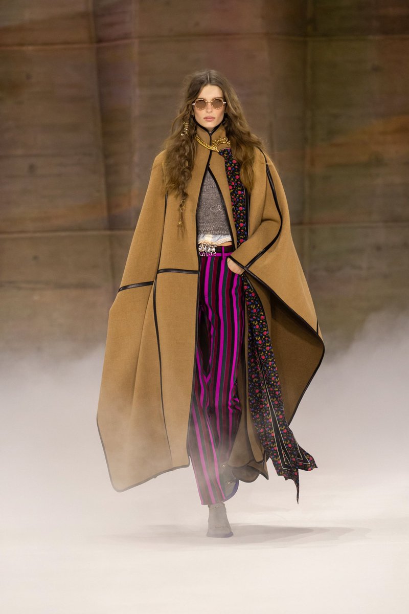 geordanavar's tweet photo. Kamali’s vision of the modern day prairie woman is beyond delicious https://t.co/CEbd8nF5YM
