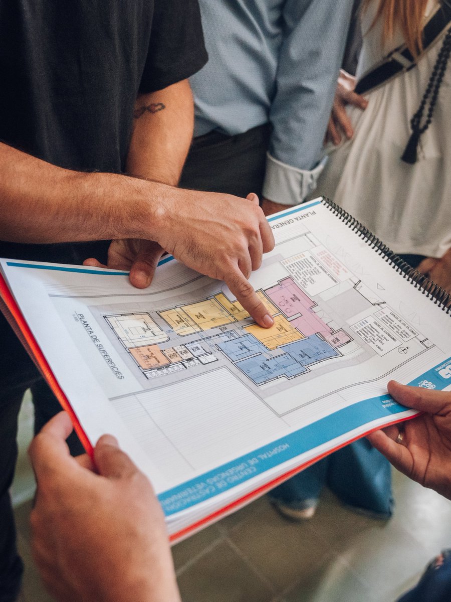 🐾  #CórdobaCapital tendrá el primer Hospital Veterinario Municipal de Urgencias del país.

El intendente <a href="/PasseriniOk/">Daniel Passerini</a> recorrió el inicio de obra en barrio San Vicente, donde estamos recuperando el histórico ex Dispensario Dermatológico para poner en marcha este nuevo espacio.