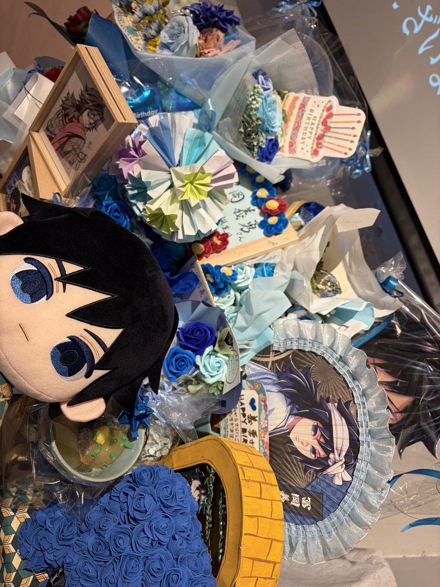 義勇さんが虚無すぎて🤣 そこがかわいいんだが💕 祭壇すごかった