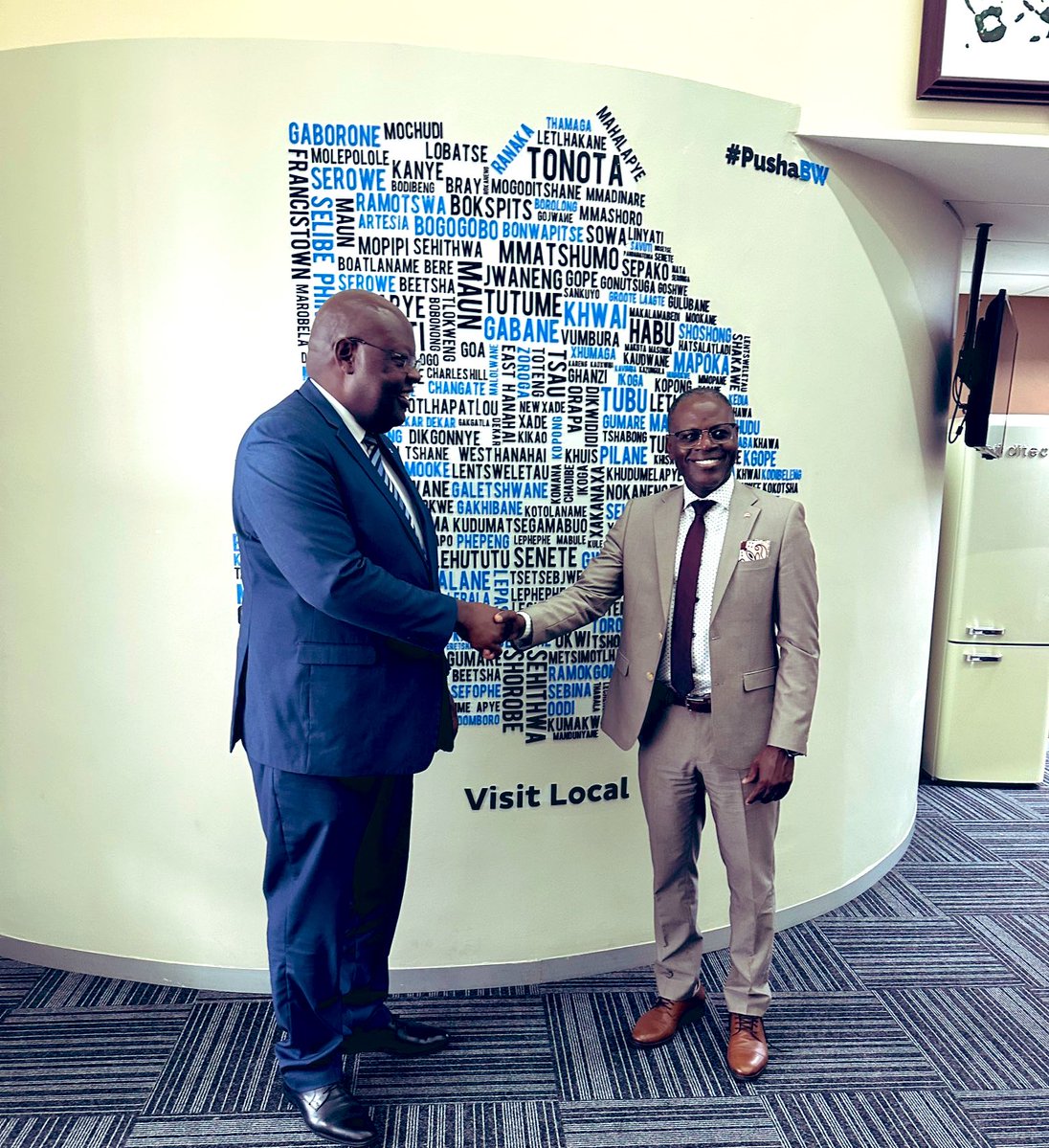 Canada in Zimbabwe tweet media