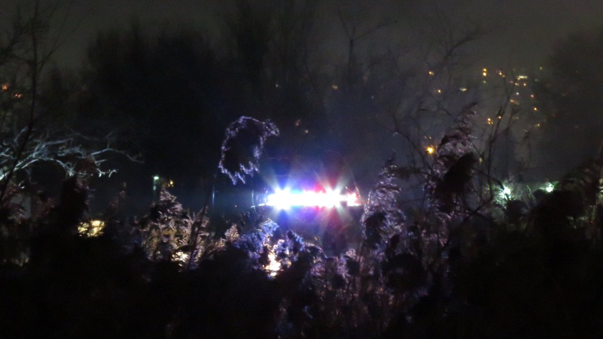 SLCScanner's tweet image. #BreakingNews Suspect In Custody from Wayne County Homicide

WAYNE COUNTY, Utah - The suspect of a triple homicide in Wayne County, Utah, is in custody early Thursday morning after investigators tracked him in one of the victims' vehicles.  The vehicle was tracked through