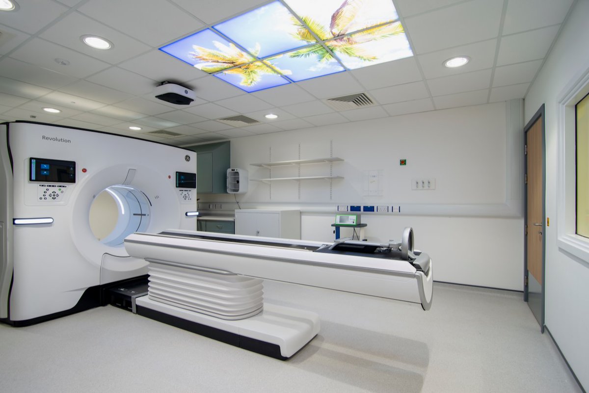 TCIndex's tweet photo. Slough diagnostic hub fitted out for humans now https://t.co/fCp36pscof #MMoC #modernmethodsofconstruction #modularconstruction https://t.co/xhoySy43a5