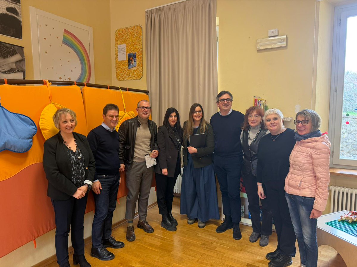 RegioneER's tweet image. #Scuola e #Welfare. Prosegue nell’Alta val di Taro, sull’appennino parmense, il #tour sul territorio dell’assessora Isabella Conti. La #notizia 👉 regioneer.it/tourappennino5…