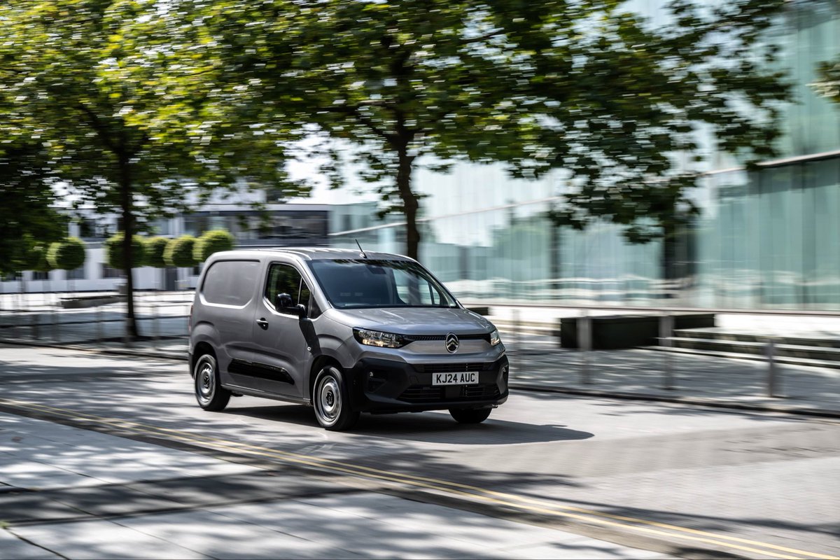 CitroenUKPR's tweet photo. Citroën Berlingo Van is the UK’s best-selling small van in 2026 so far, according to the latest new vehicle registration figures published today by the Society of Motor Manufacturers and Traders (SMMT).

👉 https://t.co/9lAXj2GwsA https://t.co/KiTQwEHj83